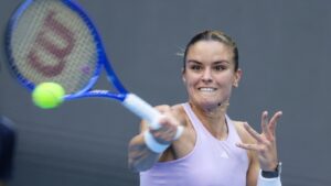 Μαρία Σάκκαρη: Ηττήθηκε 2-0 από την Λέιλα Φερνάντεζ στο Τόκιο με ανατροπή