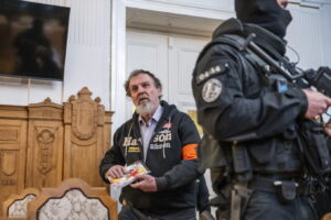 Σλοβακία: Κάθειρξη 21 ετών για τον 72χρονο που πυροβόλησε πέρυσι τον Ρόμπερτ Φίτσο