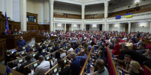 Αυξήθηκαν σε επίπεδο ρεκόρ οι αμυντικές δαπάνες από το κοινοβούλιο της Ουκρανίας με τροπολογία