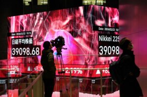 Μεικτές τάσεις στα ασιατικά χρηματιστήρια – Το ιαπωνικό εμπόριο στο επίκεντρο