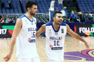 Παπανικολάου: «Υπάρχει σεβασμός με τον Σλούκα – Κακώς μεγεθύνουμε τα ξεσπάσματα του Μπαρτζώκα»