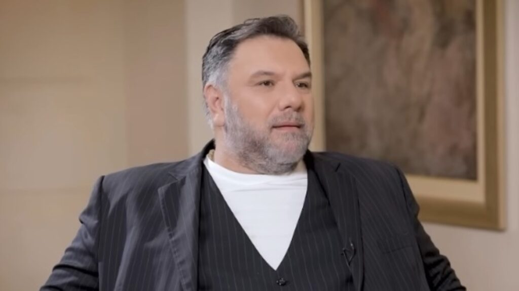 Γρηγόρης Αρναούτογλου για την πρώην σύντροφό του: Κάναμε το παιδί και χωρίσαμε, δεν προλάβαμε να μείνουμε μαζί πολύ καιρό
