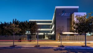 Όμιλος Sarantis: Πιάνει τους στόχους του 2026 βάσει των αποτελεσμάτων 9μήνου