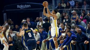 NBA: Απίθανος Κάρι οδήγησε ξανά τους Γουόριρος σε νίκη με 137-131 κόντρα στους Νάγκετς