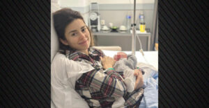 Σαρκοζί: Ας μεγαλώσει με σοφία όπως οι συνονόματοι του - «Ο γιος του έγινε πατέρας και ονόμασε το παιδί του Νικολά - «