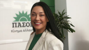 Ν. Γιαννακοπούλου για τον διευθυντή της μίας ημέρας: Ήταν επιλογή Ανδρουλάκη, καλό είναι να μην βάζουμε αυτογκόλ