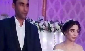 Τραγωδία στο Αζερμπαϊτζάν: Νύφη αυτοκτόνησε γιατί η οικογένεια του γαμπρού θεώρησε άσεμνο το νυφικό