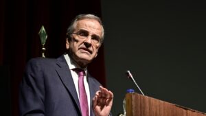 Αντώνης Σαμαράς για την 28η Οκτωβρίου: Να φανούμε αντάξιοι του «Ναι» στην αξιοπρέπεια και την Ελευθερία