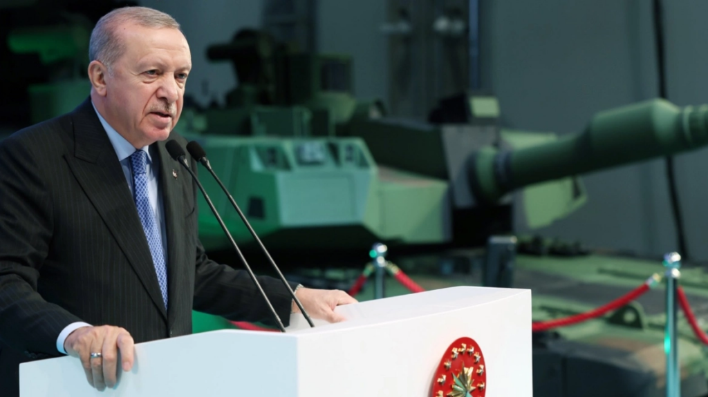 Σε εγκαίνια εργοστασίου αρμάτων μάχης ο Ταγίπ Ερντογάν - Κανείς δεν μπορεί να αγνοήσει την Τουρκία, δήλωσε