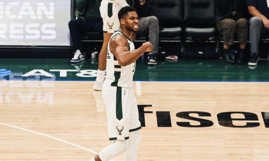 Αντετοκούνμπο: Με 37αρα έβαλε τέλος στο σερί των 5 ηττών για τους Μπακς από τους Νίκς - «Αυτό είναι το σπίτι μου» φώναξε ο Γιάννης