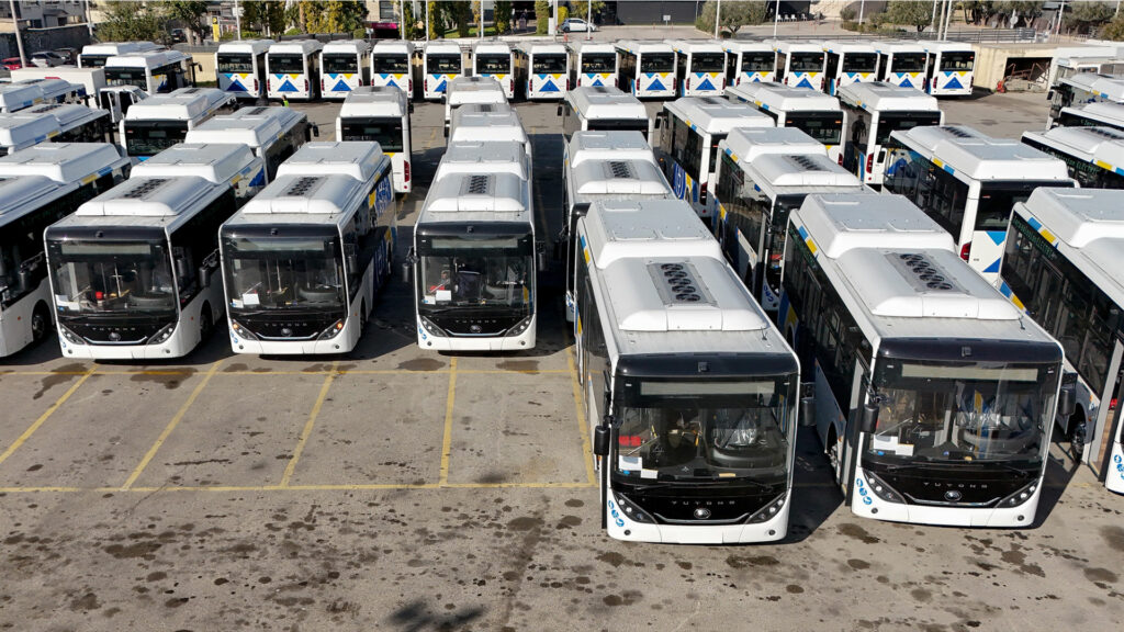 Αστικές συγκοινωνίες: Το 2024 χάθηκαν 440.457 δρομολόγια λόγω έλλειψης οδηγών