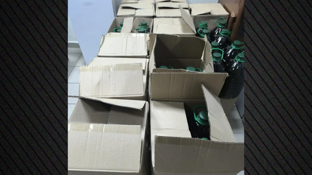 Καματερό: Δύο άτομα συνελήφθησαν για εμπόριο ελαιολάδου αμφιβόλου προέλευσης