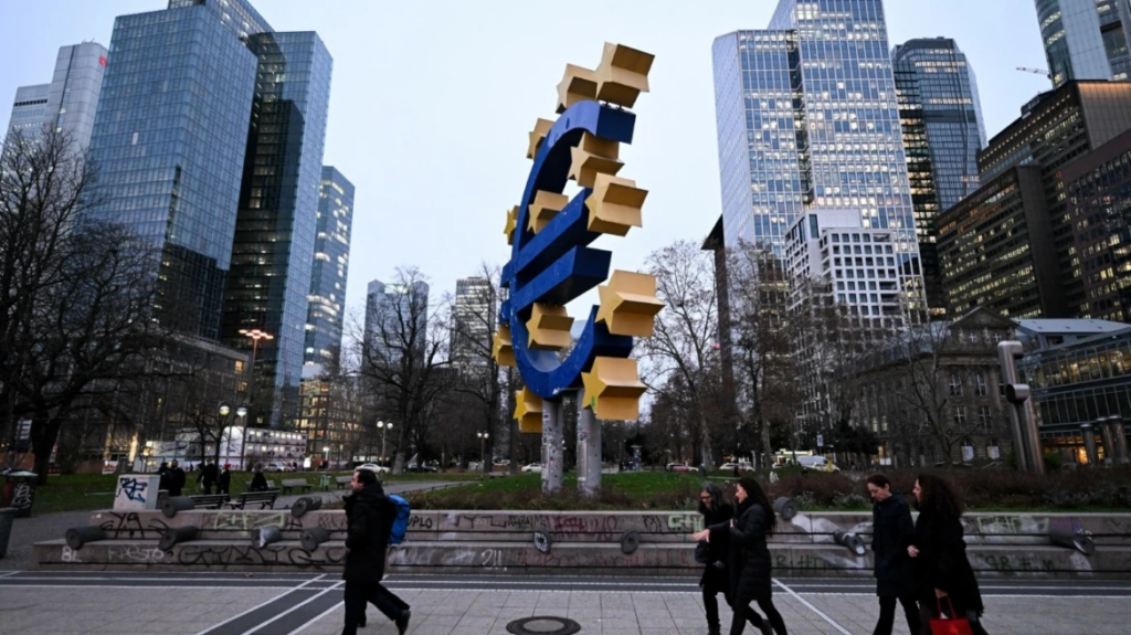 Ακριβότερες βλέπουν τις κατοικίες οι Ευρωπαίοι τους επόμενους 12 μήνες σύμφωνα με έρευνα της ΕΚΤ