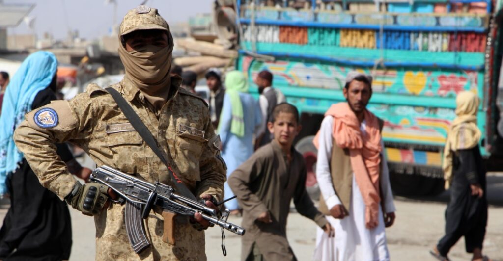 Αφγανιστάν και Πακιστάν συμφώνησαν να επαναλάβουν τις ειρηνευτικές συνομιλίες στην Κωνσταντινούπολη