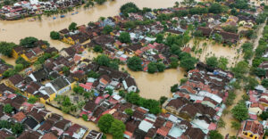 Βιετνάμ: Τουλάχιστον 13 οι νεκροί και 11 οι αγνοούμενοι από τις πλημμύρες