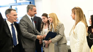 Επίσκεψη Μητσοτάκη - Γεωργιάδη στο «Αττικόν» για τα εγκαίνια Ογκολογικής Μονάδας και του νέου ΤΕΠ