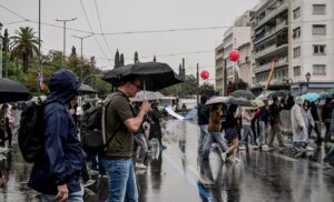 Καιρός: Επιδείνωση σήμερα με ισχυρές βροχές και καταιγίδες - Οι 8 περιοχές που θα επηρεαστούν περισσότερο