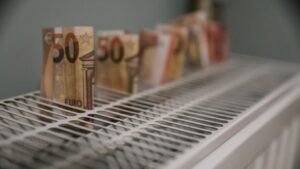 Επίδομα θέρμανσης: Προθεσμία μέχρι 5 Δεκεμβρίου για αιτήσεις – Προκαταβολή έως 23 Δεκεμβρίου