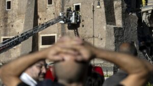 Κατάρρευση πύργου στη Ρώμη: Ξεκίνησε έρευνα για ανθρωποκτονία εξ αμελείας μετά τον θάνατο του Ρουμάνου εργάτη