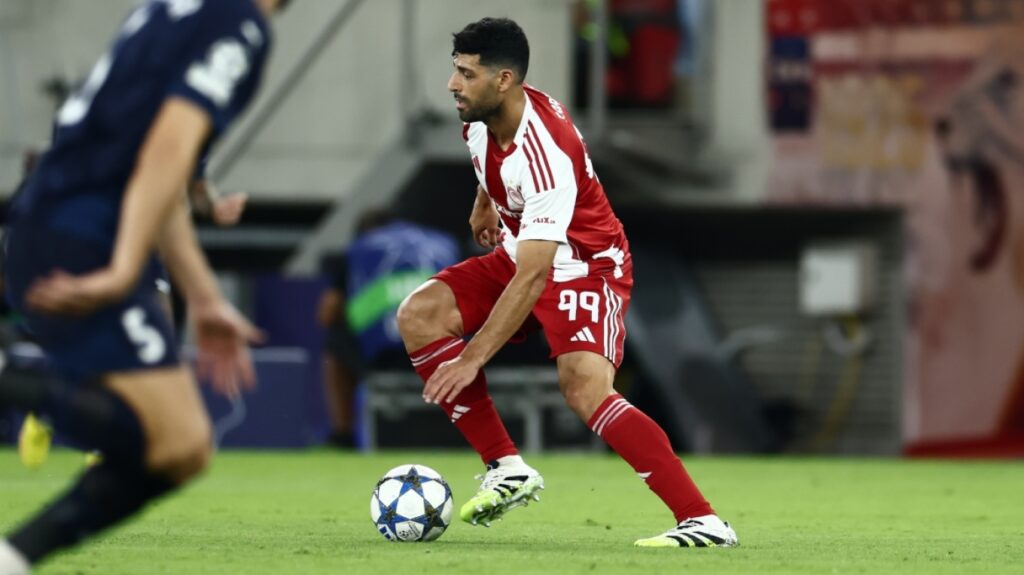 251104110934_olympiacos-champions-league