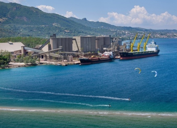 Συνεργασία ΤΙΤΑΝ – thyssenkrupp Polysius για καινοτόμα προϊόντα χαμηλού άνθρακα