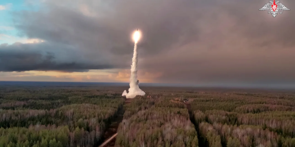 Προτάσεις για δοκιμές πυρηνικών όπλων ζητά από τους επιτελείς του ο Βλαντίμιρ Πούτιν