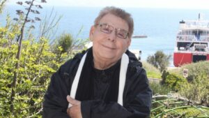 Γιάννης Γαλάτης: Πουλάω την πολυκατοικία μου στη Ραφήνα για να συντηρήσω 22 οικογένειες