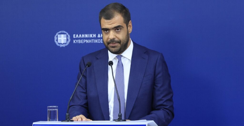 Μαρινάκης: Ουδέν σχόλιο για τη συνέντευξη Σαμαρά - Η πολιτική είναι έργο και αποτέλεσμα, δεν είναι ταμπέλες