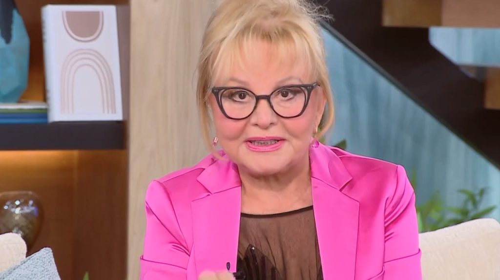 Βίκυ Παγιατάκη: «Όταν η Μιμή Ντενίση πήρε το παιδί, ήταν κι εγώ να πάρω παιδί»