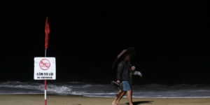 Διασώθηκαν τρεις άντρες από τη θάλασσα στο Βιετνάμ μετά από 40 ώρες