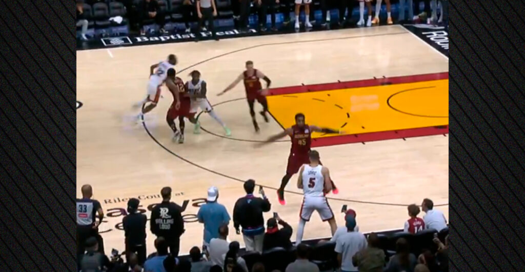 NBA: Το απίστευτο σχέδιο του προπονητή των Χιτ για το κάρφωμα νίκης με 0,4 δευτερόλεπτα στο χρονόμετρο - ΒΙΝΤΕΟ