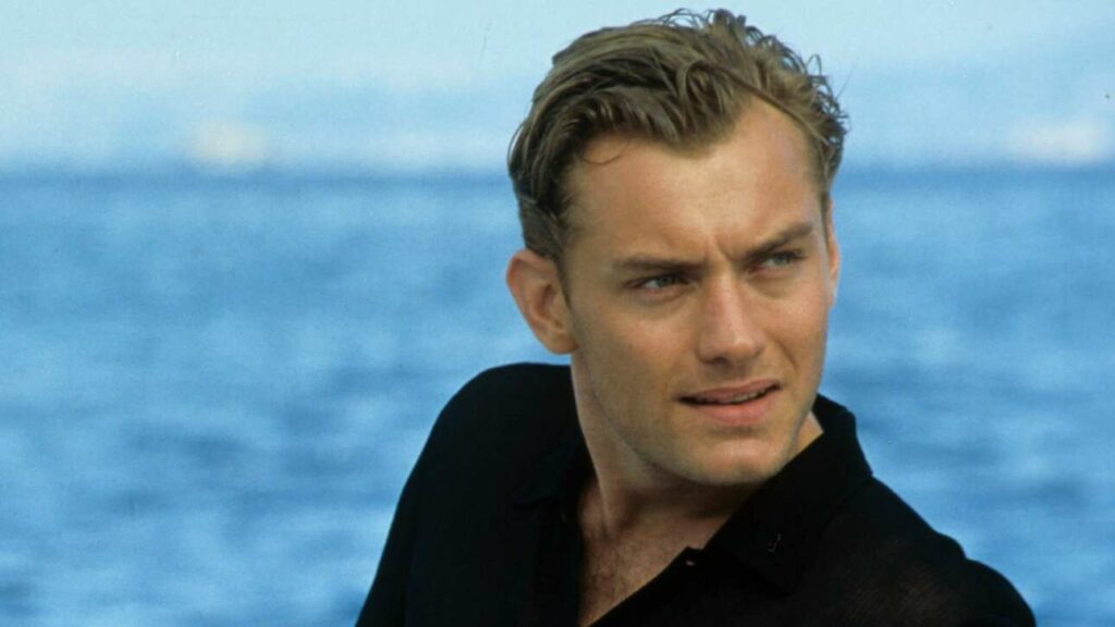 251112154829_Jude-Law-paramount-ripley