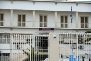 ΕΛ.ΑΣ: Μεγάλη επιχείρηση σε Αττική, Κόρινθο και Κορυδαλλό για σπείρα που έκανε πάνω από 1.000 απάτες