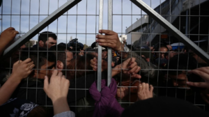 Οι 30 αλλοδαποί που κατηγορούνται για τα επεισόδια στη Δομή Σιντικής, δικάζονται αύριο