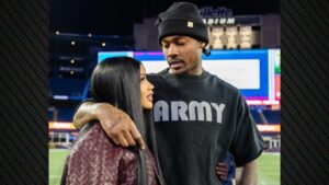 Cardi B: Έφερε στον κόσμο το πρώτο της παιδί με τον Στέφον Ντιγκς