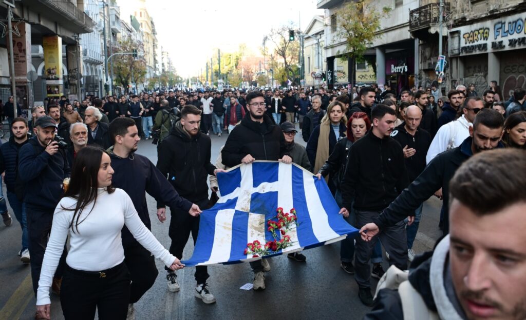 Πολυτεχνείο: Σήμερα η πορεία για την 52η επέτειο - Κλειστοί σταθμοί σε Μετρό και ΗΣΑΠ, κυκλοφοριακές ρυθμίσεις και 5.000 αστυνομικοί στους δρόμους