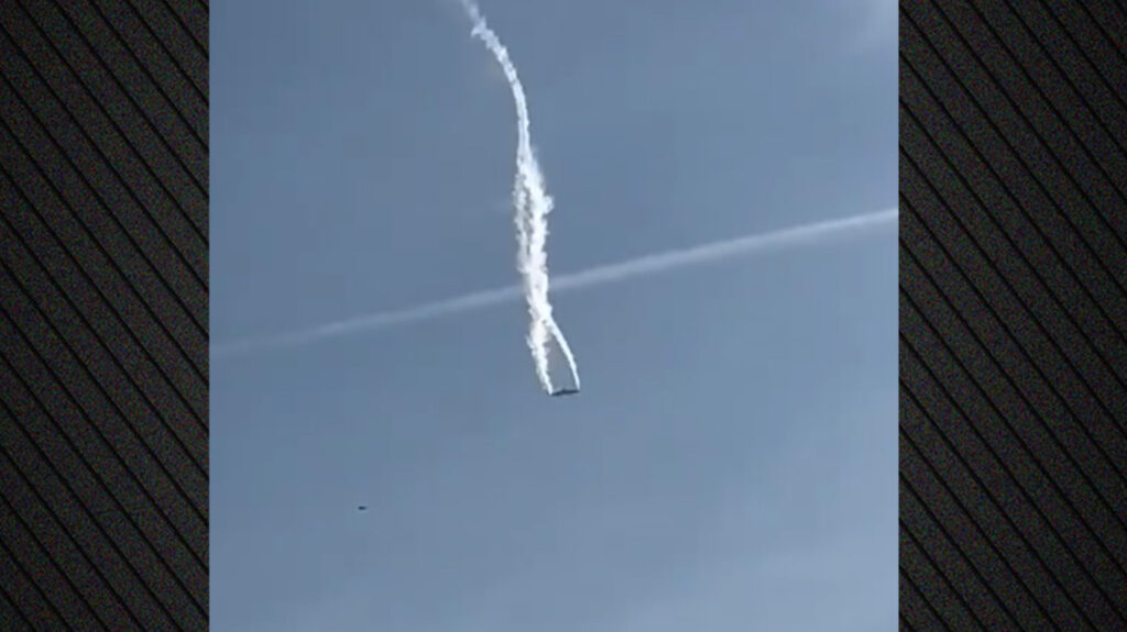 Hürriyet: Από βλάβη δύο κινητήρων η τραγωδία με το C-130 - Το αεροσκάφος κόπηκε στα 3 