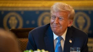 Τραμπ: Λέει πως θέλει να έρθουν στο φως τα αρχεία για την υπόθεση Έπσταϊν