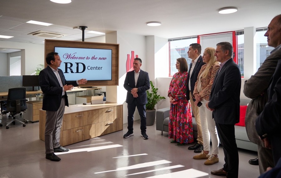 Coca-Cola HBC: Επένδυση 350.000 ευρώ στο Κέντρο Έρευνας και Ανάπτυξης στην Ελλάδα