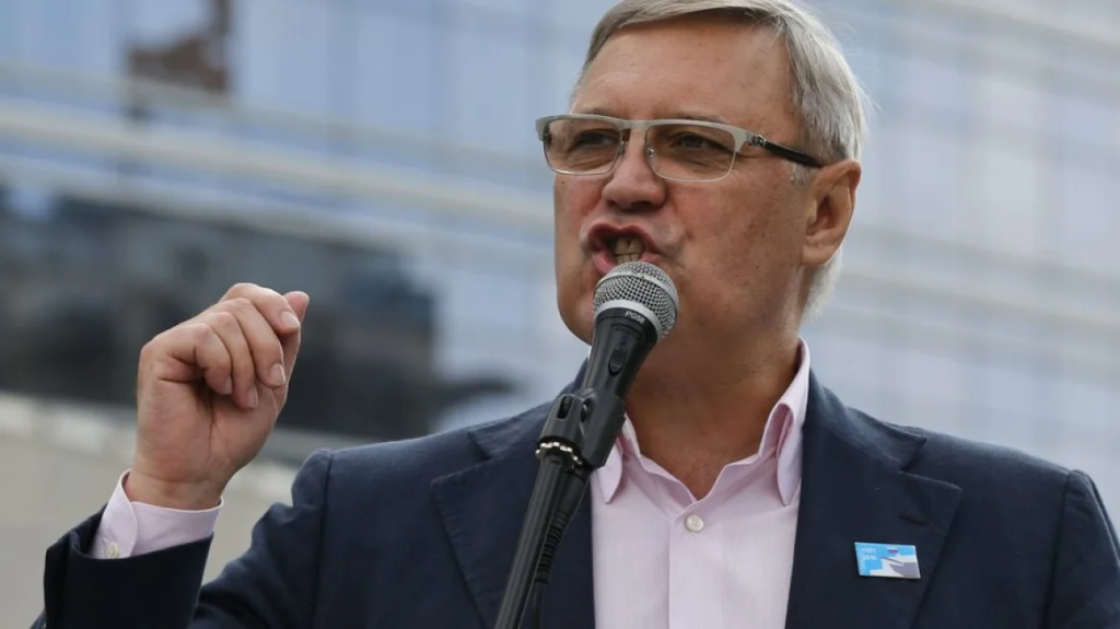 Τον πρώην πρωθυπουργό της Ρωσίας έβαλε σε λίστα τρομοκρατών η Μόσχα