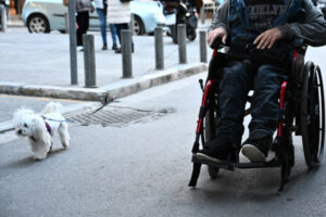 Νέα πλαστική Κάρτα Αναπηρίας: Δωρεάν για τους κατόχους της η είσοδος σε μουσεία, αρχαιολογικούς χώρους και Μέσα Μαζικής Μεταφοράς