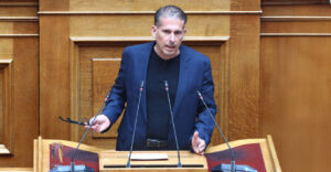 Διαμαντής Καραναστάσης: Παραιτήθηκε από βουλευτής με ανάρτηση στο Facebook - «Επιστρέφω στον Πολιτισμό»