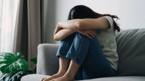 ΠΟΥ: Ενδοοικογενειακή ή σεξουαλική βία έχει βιώσει μία στις τρεις γυναίκες στον κόσμο