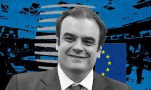 Bloomberg: Δοκιμασία υψηλού συμβολισμού για την Ελλάδα η μάχη Πιερρακάκη για το Eurogroup