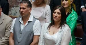 Ζωή Κωνσταντοπούλου: Διαμαντή, όσο κι αν με πονάει που φεύγεις, σε ευχαριστώ - Συγνώμη που δεν κατάφερα να σε προστατεύσω