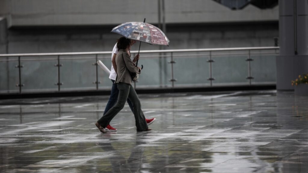 Καιρός: Ισχυρές βροχές και καταιγίδες σε Ιόνιο, Ήπειρο και Αιτωλοακαρνανία - Η πρόγνωση για το Σαββατοκύριακο