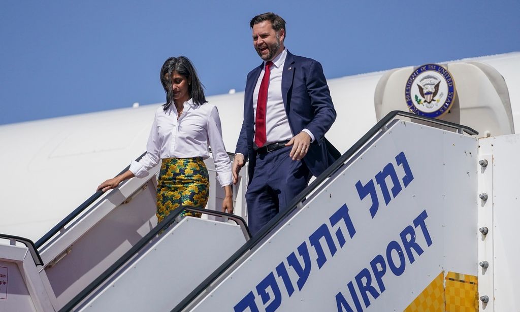 Ψίθυροι για τον γάμο του Βανς