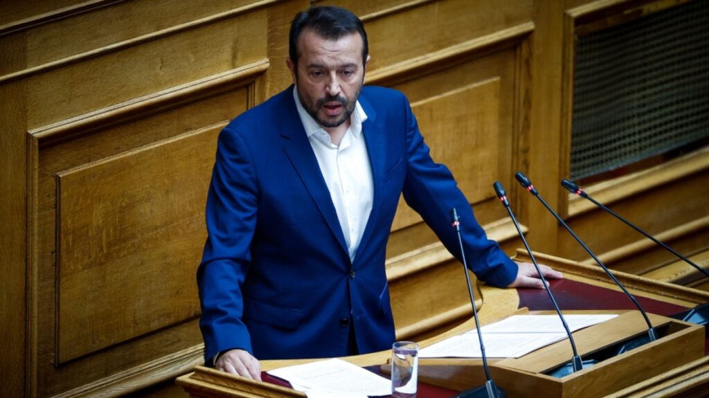 Νίκος Παππάς για βιβλίο Τσίπρα: Είχε υποχρέωση να μιλήσει για το 2015, δεν έχει ραγίσει το γυαλί μεταξύ μας