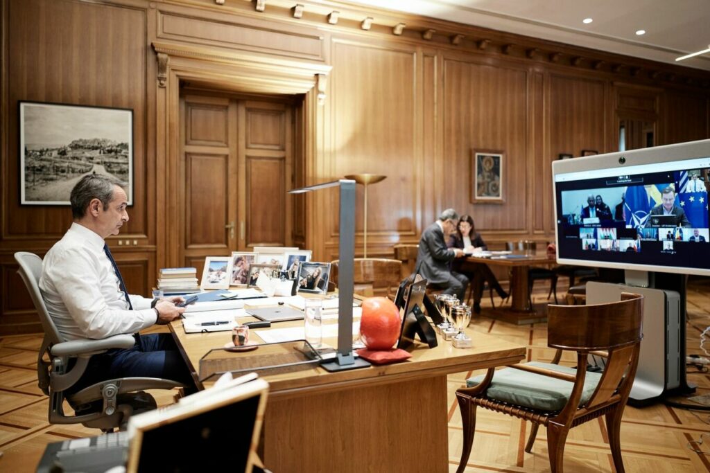 Ο Κυριάκος Μητσοτάκης συμμετείχε στην τηλεδιάσκεψη της ΕΕ για την Ουκρανία