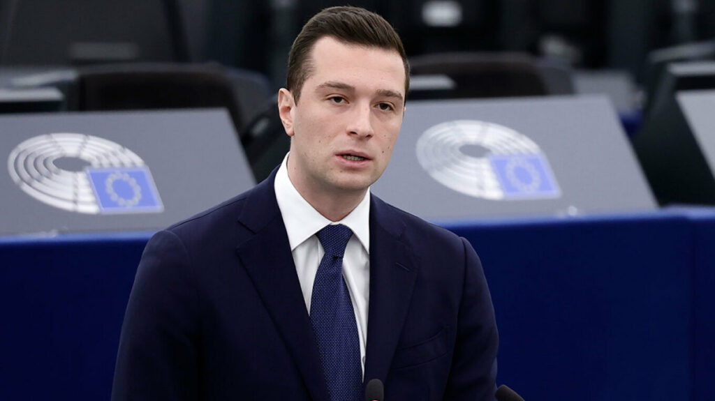 Γαλλία: Δημοσκόπηση δείχνει πως ο ακροδεξιός Μπαρντελά θα κέρδιζε τις προεδρικές εκλογές